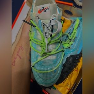 2019 OFF WHITE X WMNS WAFFLE RACER VIVID SKY